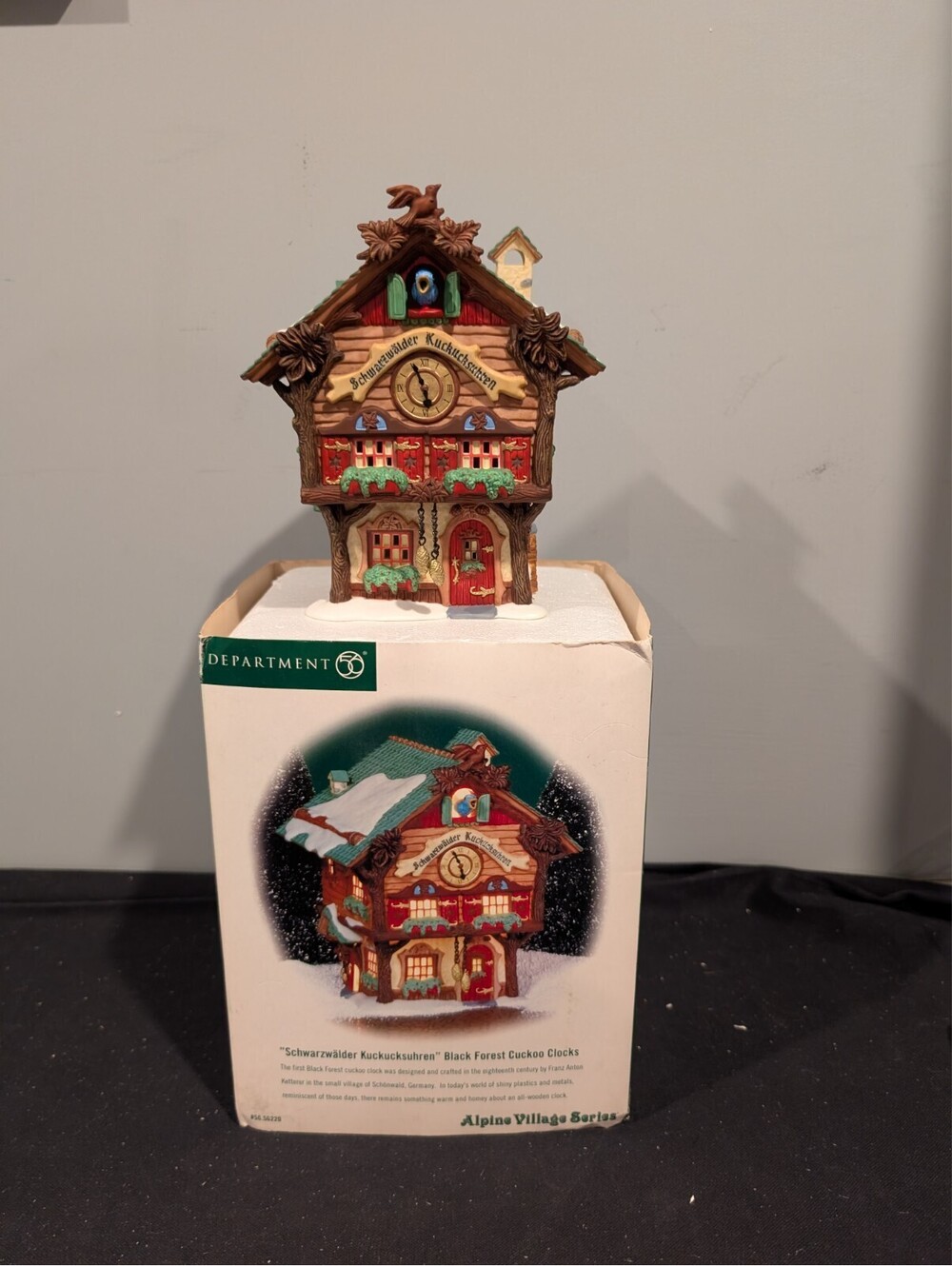 Dept 56 Alpine Village Schwarzwalder Kuckucksuhren 56220 Cuckoo Clock Box